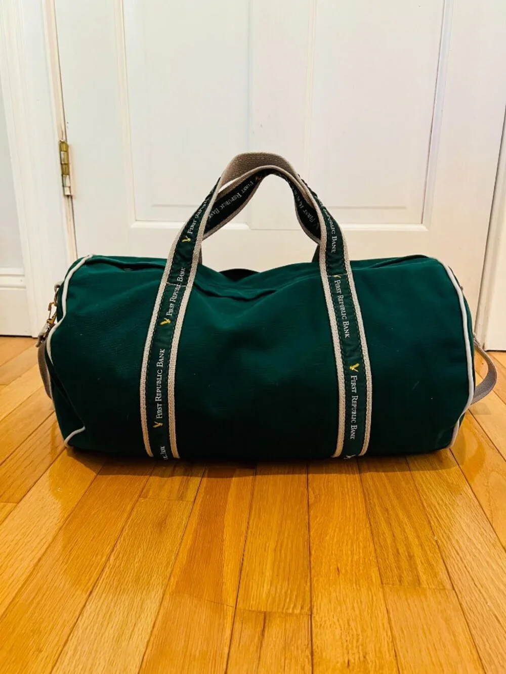 First Republic Bank Banker Duffle Bag Gym Bag NEW